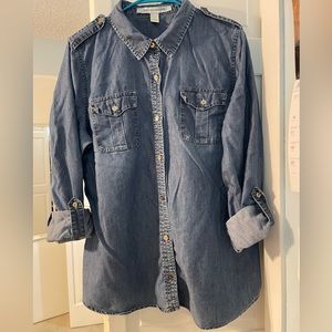 Jones of New York Jeans, women’s denim shirt large